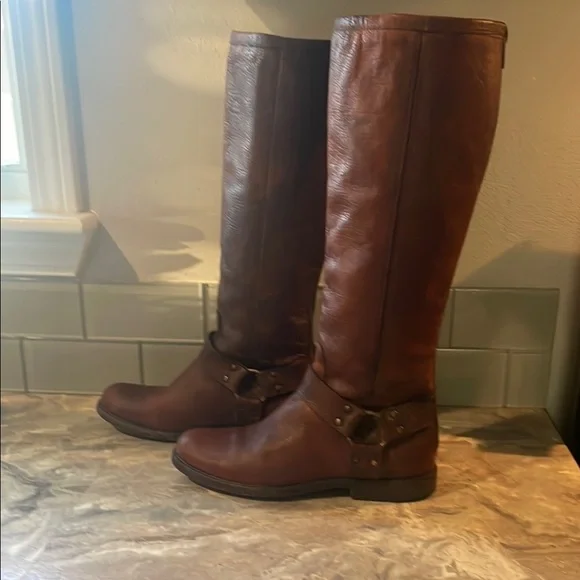Vintage Frye Women’s Leather Boots Phillip Harness Tall Size 7 Cognac - Picture 1 of 13